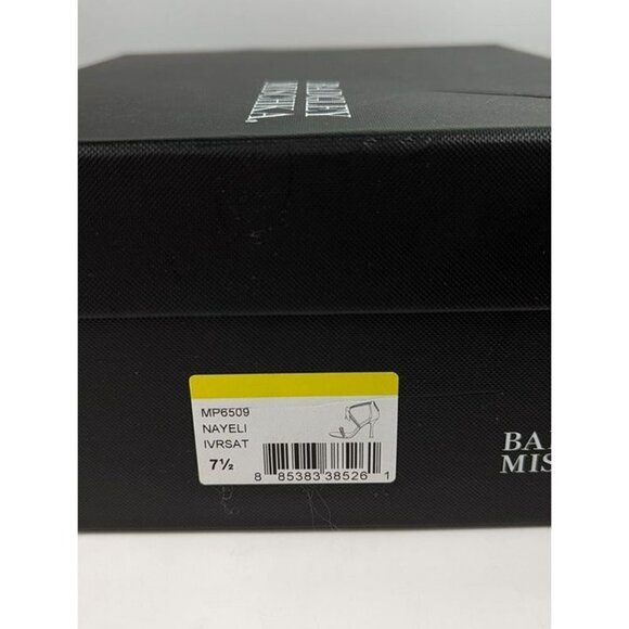 Badgley Mischka Women's Nayeli Drama Heel Sandals Ivory Satin Size 7.5 MSRP $285 - Picture 12 of 12